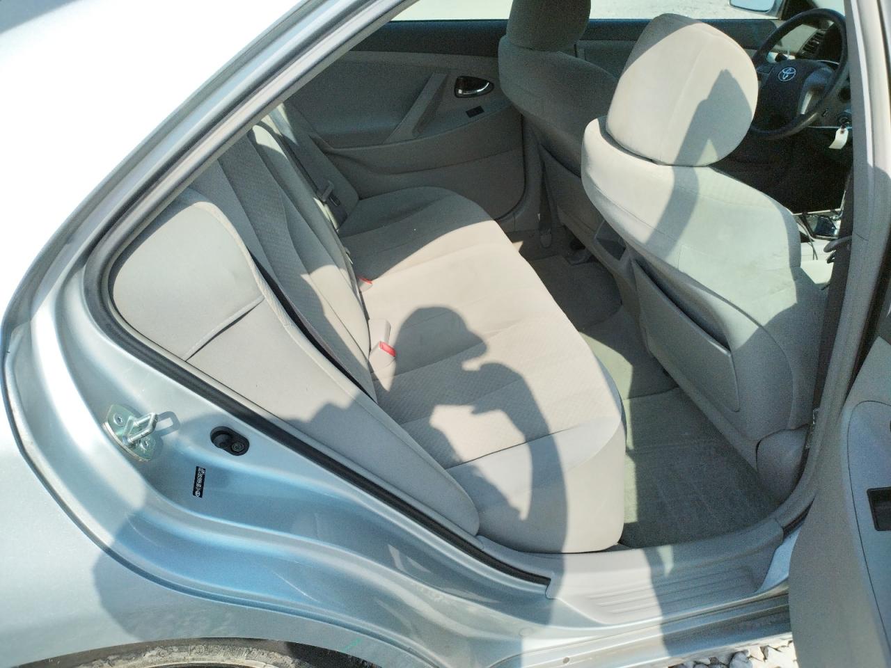 Photo 6 from auction – 2007 TOYOTA CAMRY CE with VIN 4T1BE46K67U621302