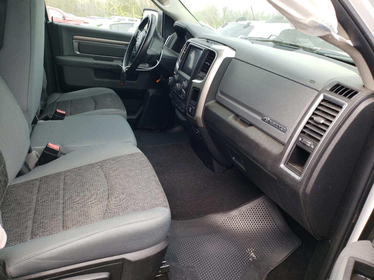 Photo 20 from auction – 2018 RAM 1500 SLT with VIN 1C6RR7GT6JS312004