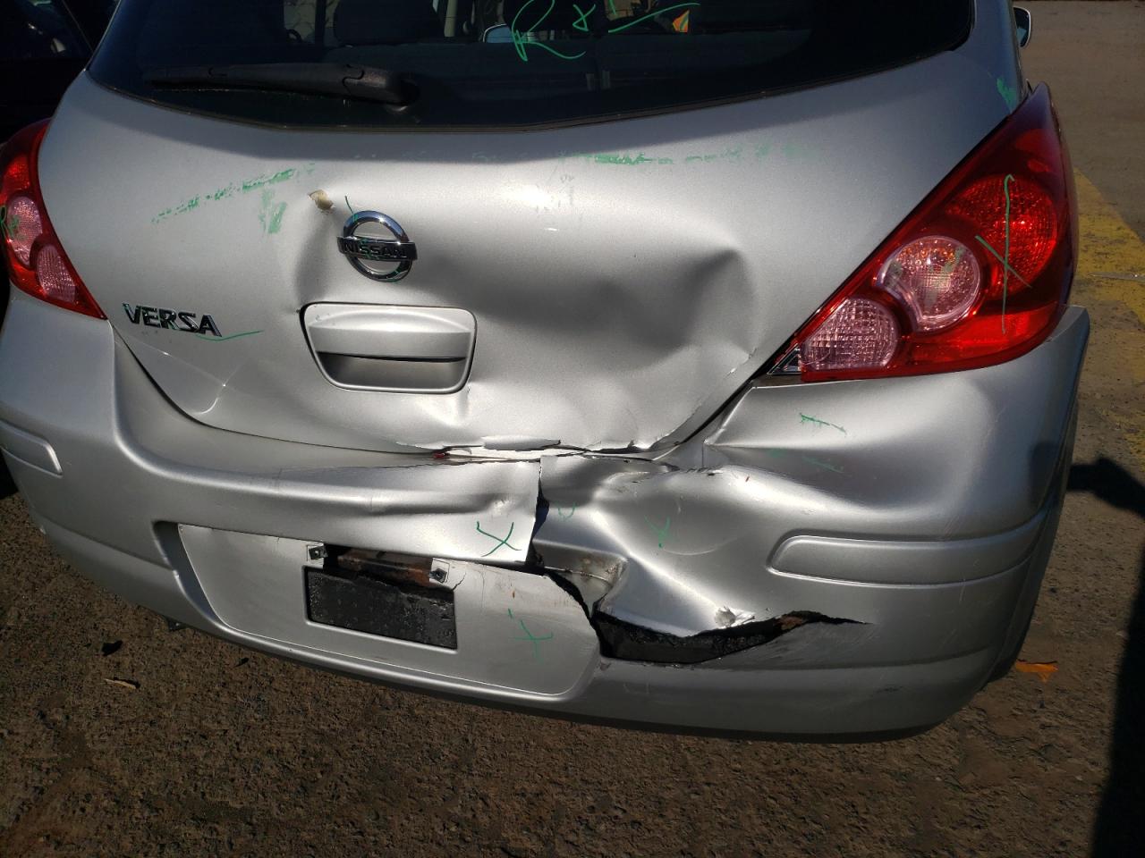 Photo 9 from auction – 2010 NISSAN VERSA S with VIN 3N1BC1CP0AL436711