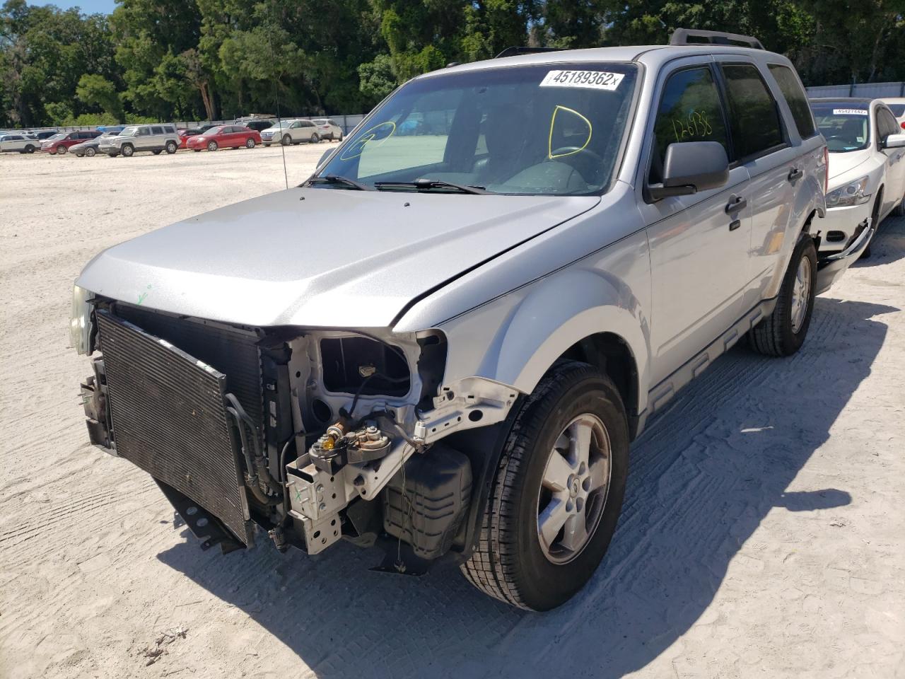 Photo 2 from auction – 2009 FORD ESCAPE XLT with VIN 1FMCU03789KD01977