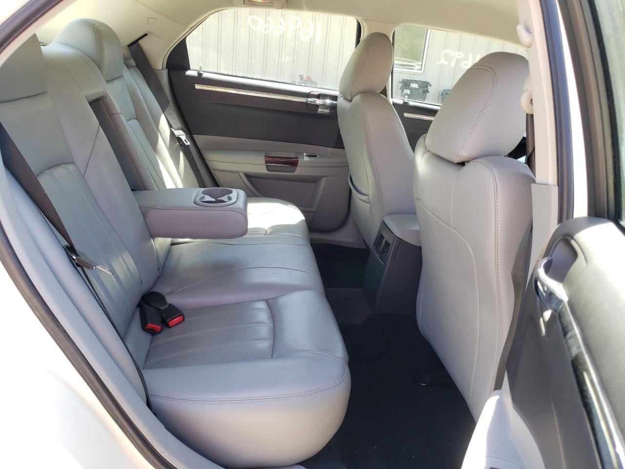 Photo 6 from auction – 2006 CHRYSLER 300C with VIN 2C3LK63H26H276913