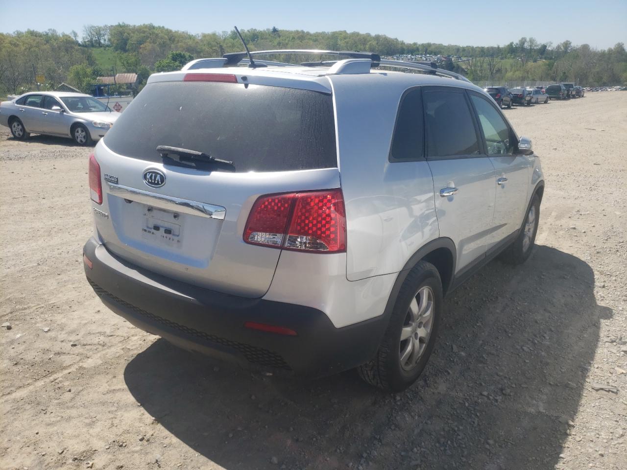 Photo 4 from auction – 2012 KIA SORENTO BA with VIN 5XYKT3A65CG206904