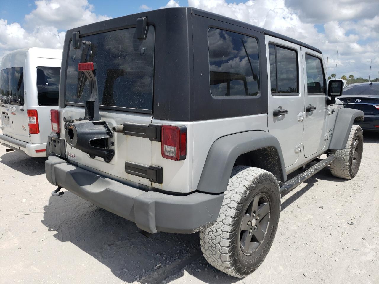 Photo 4 from auction – 2010 JEEP WRANGLER U with VIN 1J4BA3H10AL111954