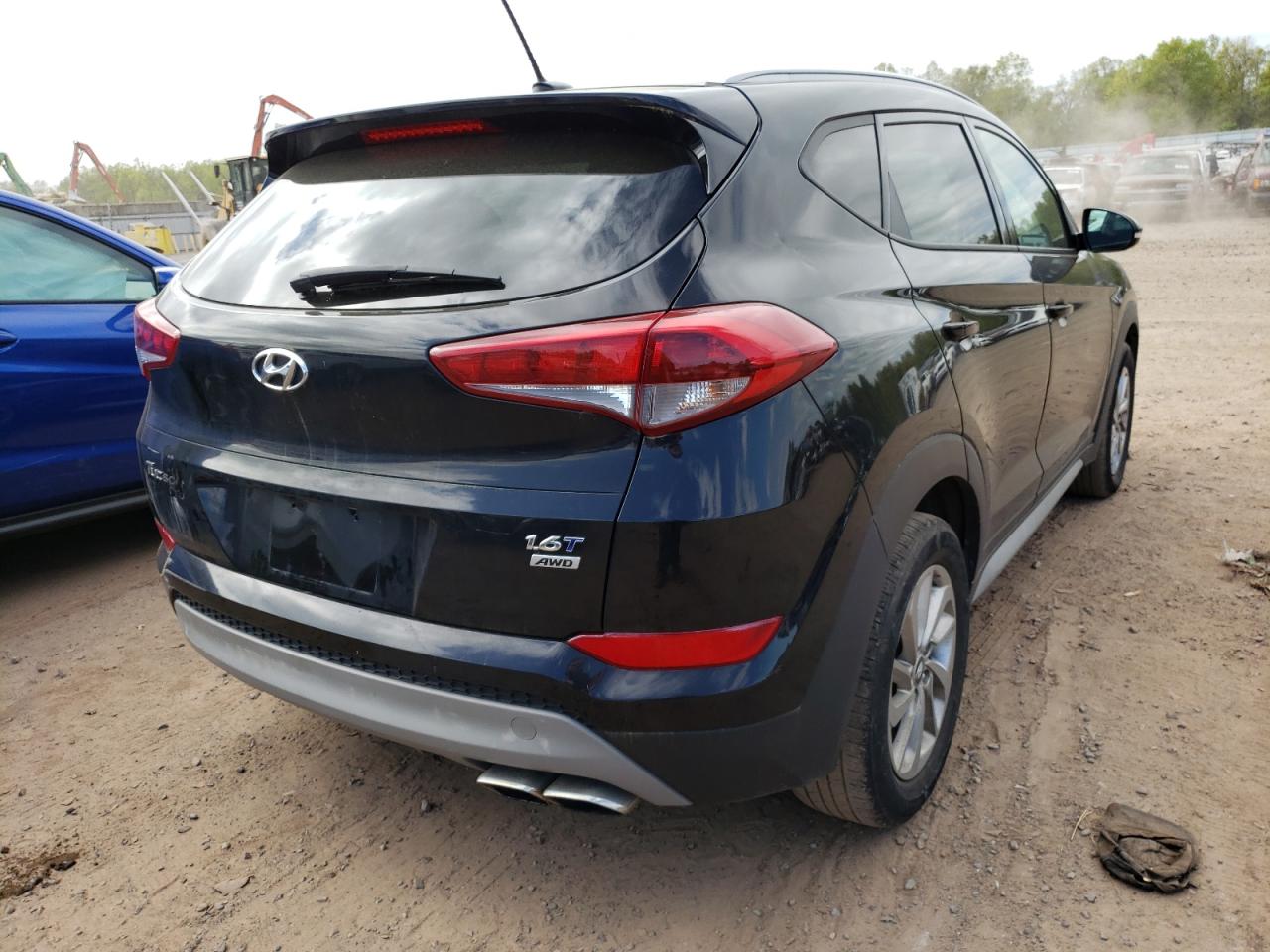 Photo 4 from auction – 2017 HYUNDAI TUCSON LIM with VIN KM8J3CA2XHU475474