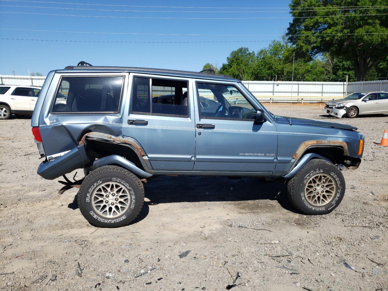 Photo 9 from auction – 1997 JEEP CHEROKEE C with VIN 1J4FJ78S1VL578405
