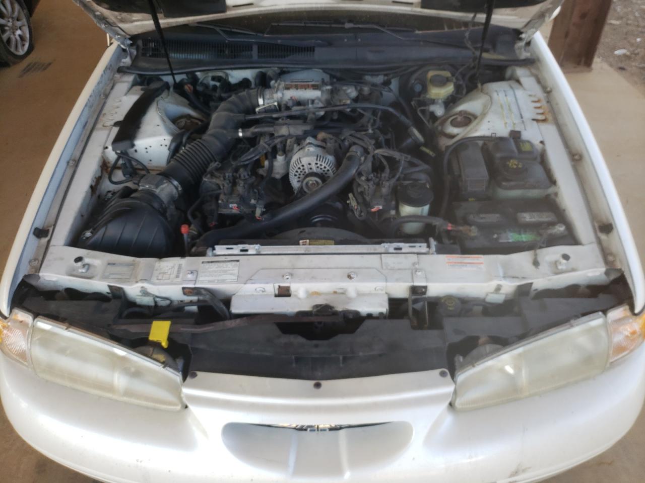 Photo 7 from auction – 1996 FORD THUNDERBIR with VIN 1FALP62W5TH124063