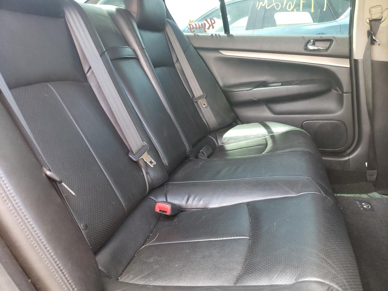 Photo 6 from auction – 2010 INFINITI G37 BASE with VIN JN1CV6AP4AM200664