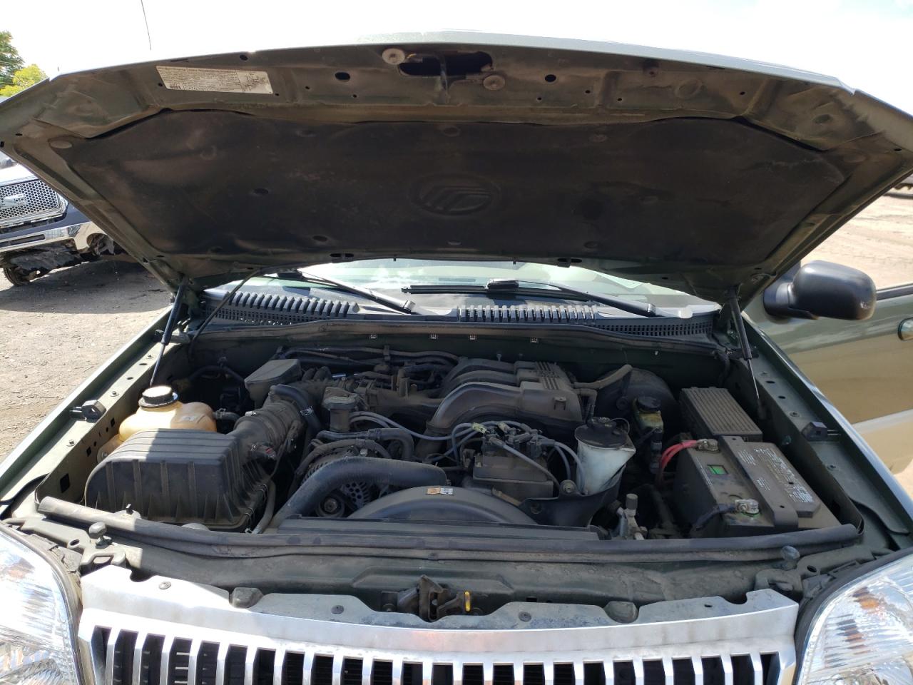 Photo 7 from auction – 2004 MERCURY MOUNTAINEE with VIN 4M2ZU66K64UJ12723