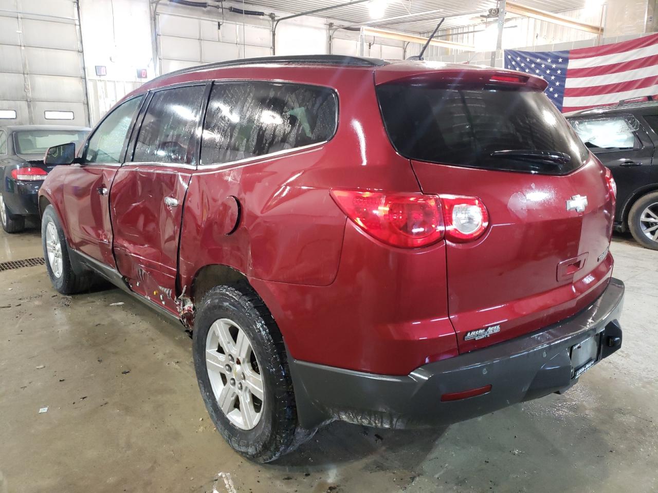 Photo 3 from auction – 2011 CHEVROLET TRAVERSE L with VIN 1GNKRGED1BJ150495