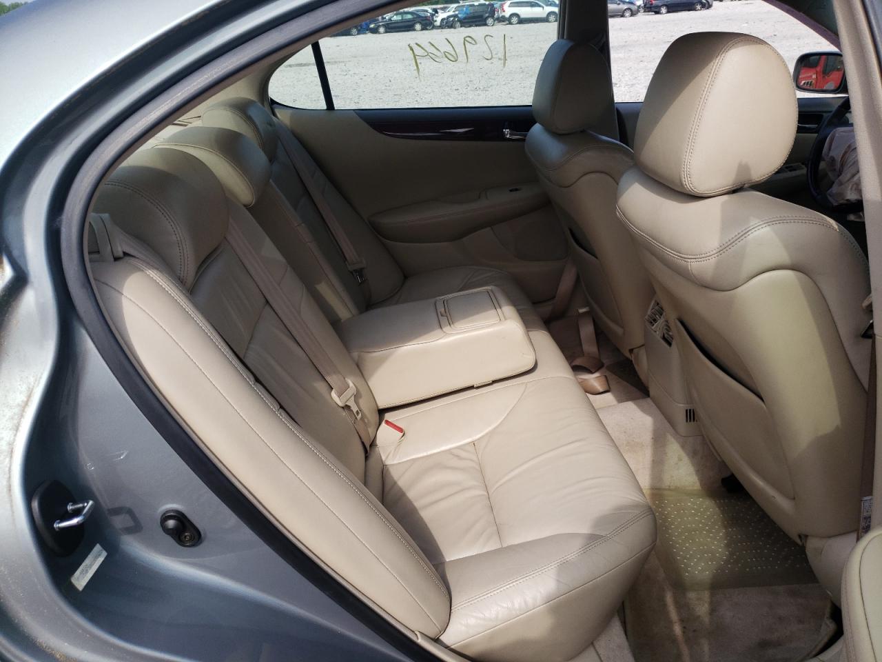 Photo 6 from auction – 2002 LEXUS ES 300 with VIN JTHBF30G220014229