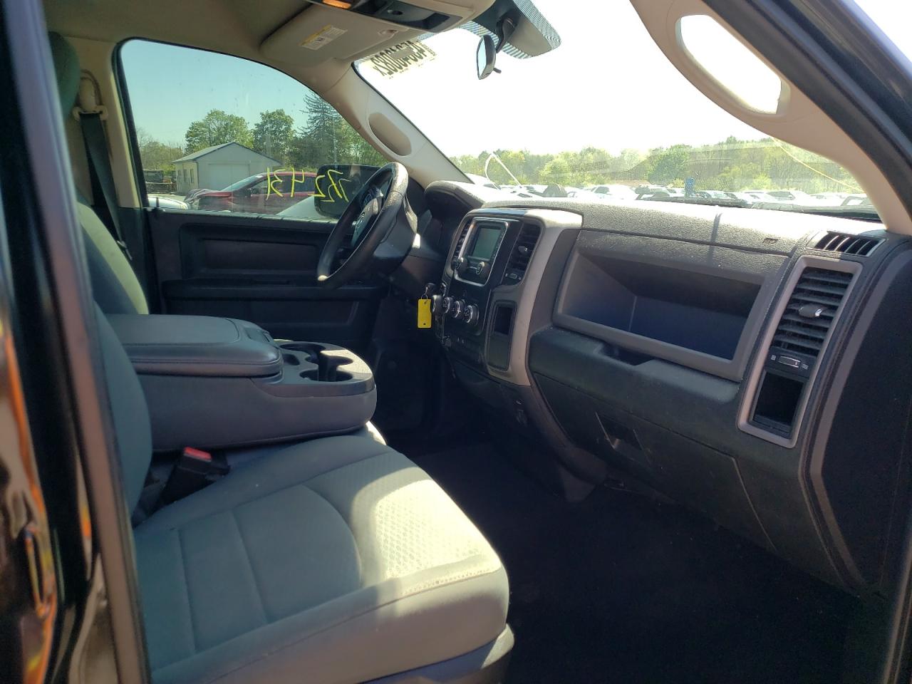 Photo 5 from auction – 2017 RAM 1500 ST with VIN 1C6RR7FG5HS539361