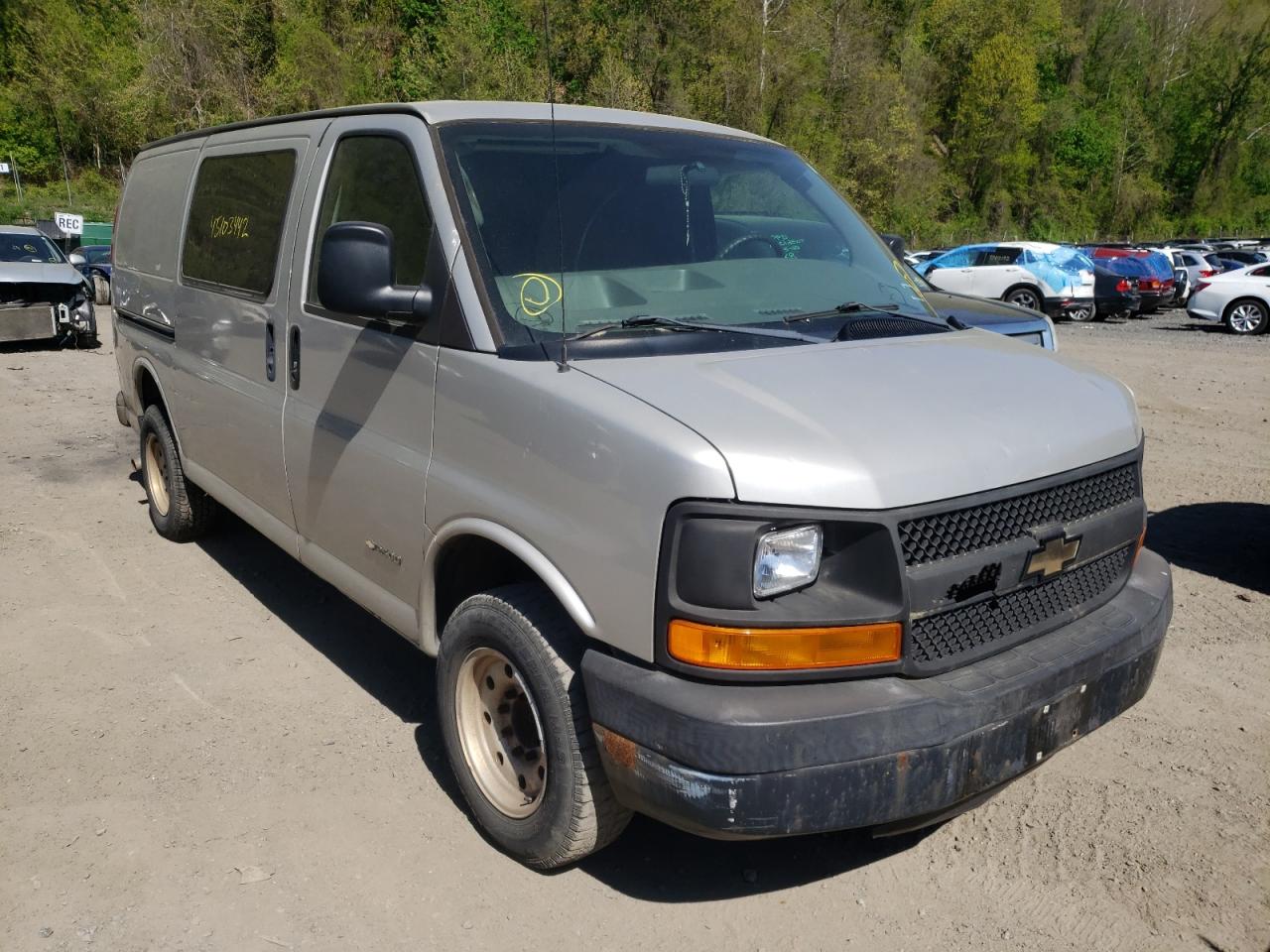 CHEVROLET EXPRESS G2 2005 with VIN 1GCGG25V051127021 - Photo from auction