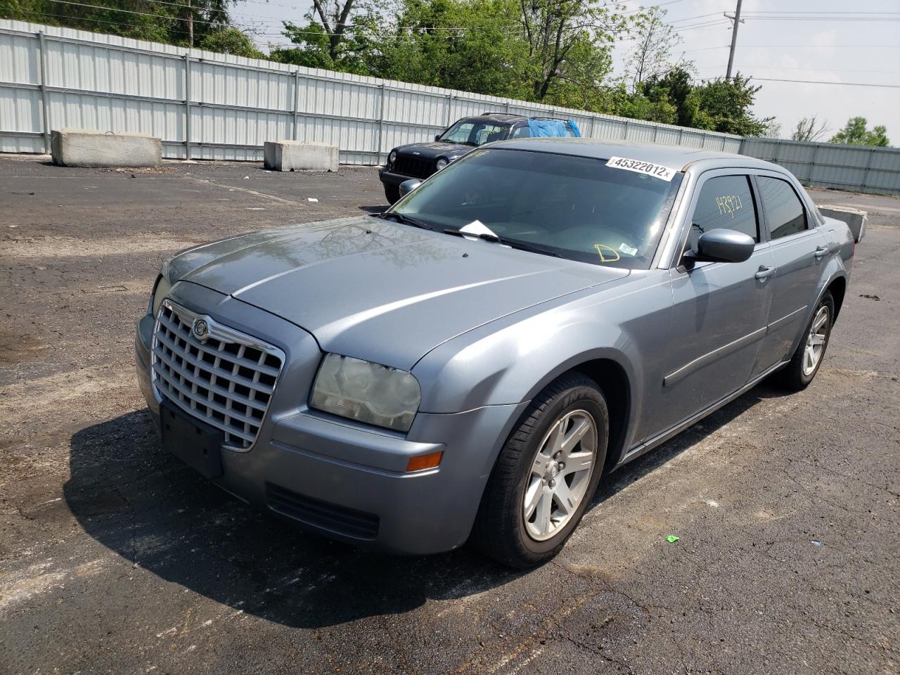 Photo 9 from auction – 2006 CHRYSLER 300 with VIN 2C3LA43RX6H470072