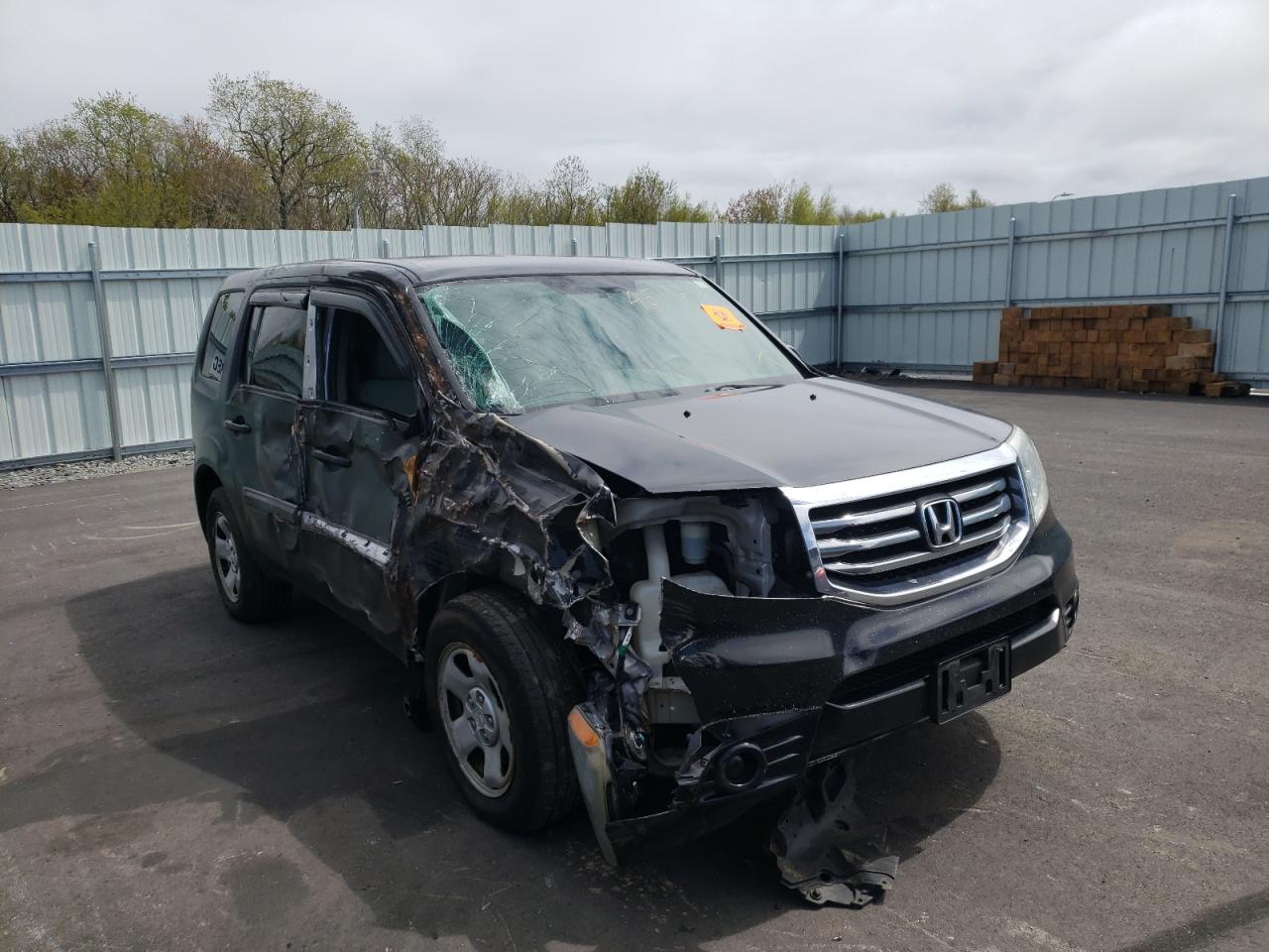 HONDA PILOT LX 2013 with VIN 5FNYF4H22DB079306 - Photo from auction