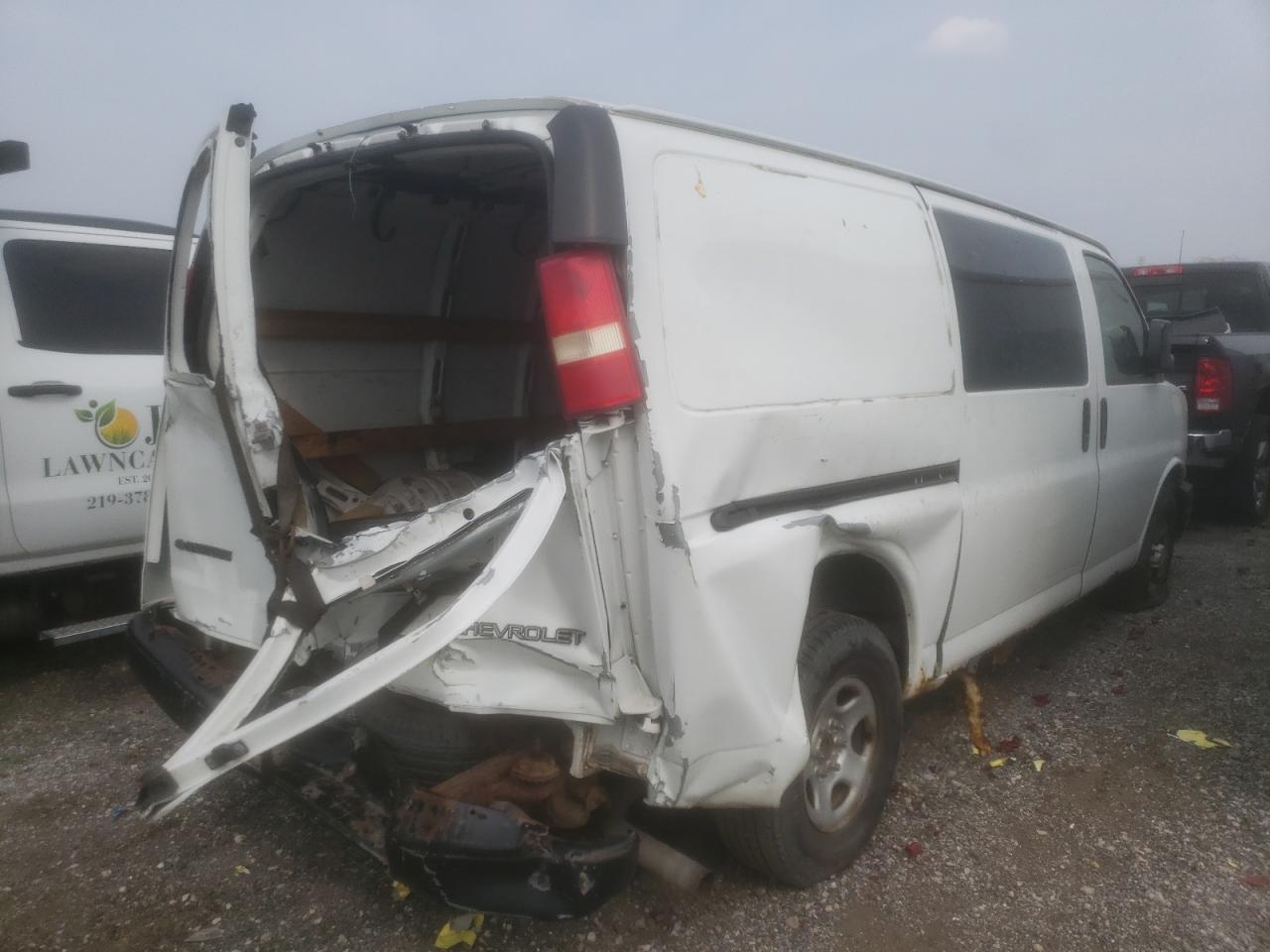 Photo 4 from auction – 2007 CHEVROLET EXPRESS with VIN 1GCFG15X641183566