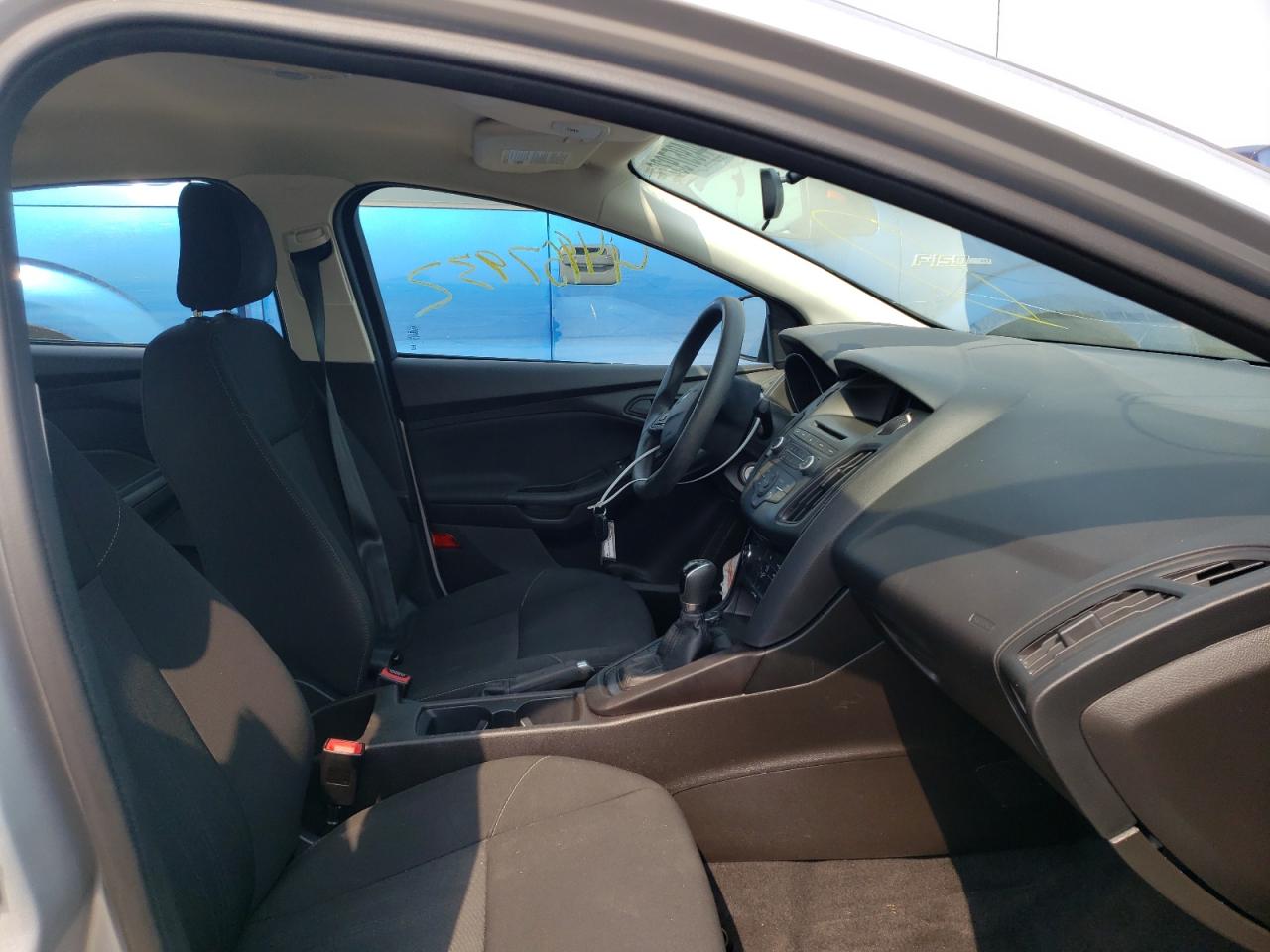 Photo 5 from auction – 2017 FORD FOCUS S with VIN 1FADP3E24HL276366