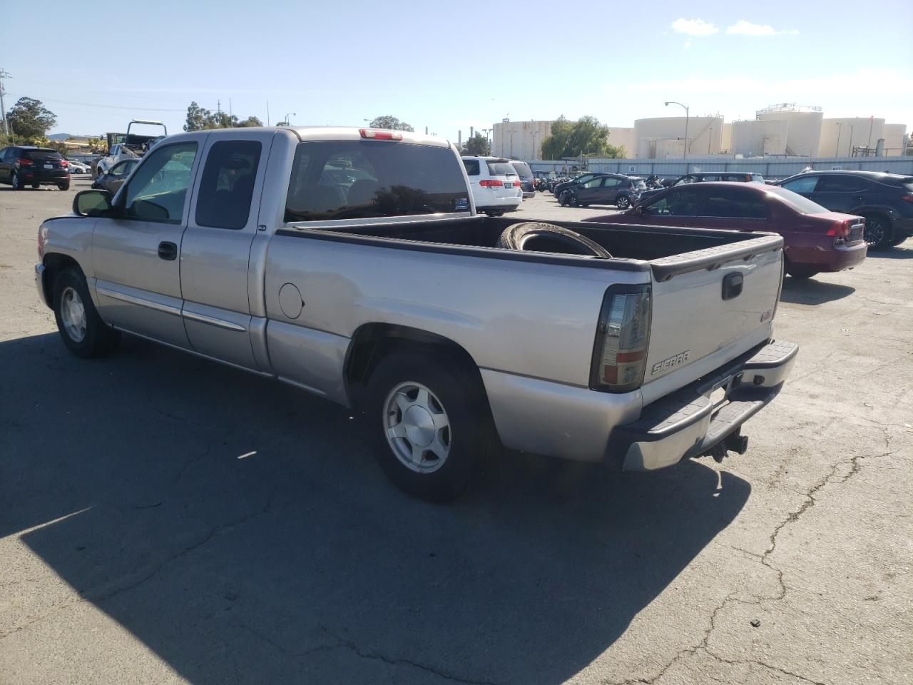 صورة رقم 3 من المزاد - 2004 GMC NEW SIERRA مع VIN 2GTEC19T741322113