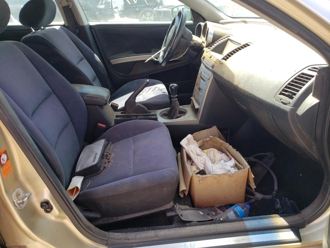 Photo 5 from auction – 2004 NISSAN MAXIMA SE with VIN 1N4BA41E74C865937