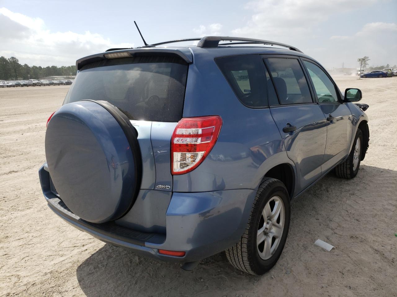 Photo 4 from auction – 2010 TOYOTA RAV4 with VIN JTMBF4DV5AD034059
