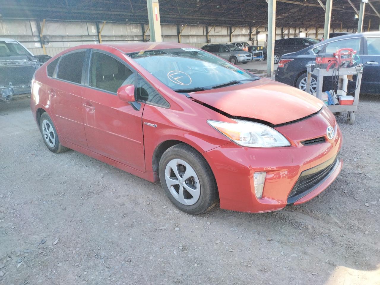 TOYOTA PRIUS 2015 مع رقم تعريف المركبة JTDKN3DU6F0436076 - صورة من المزاد