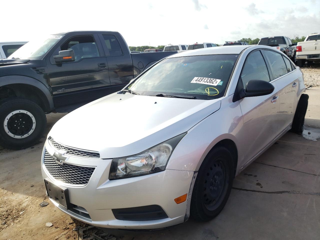 Photo 2 from auction – 2012 CHEVROLET CRUZE LS with VIN 1G1PC5SH2C7222887