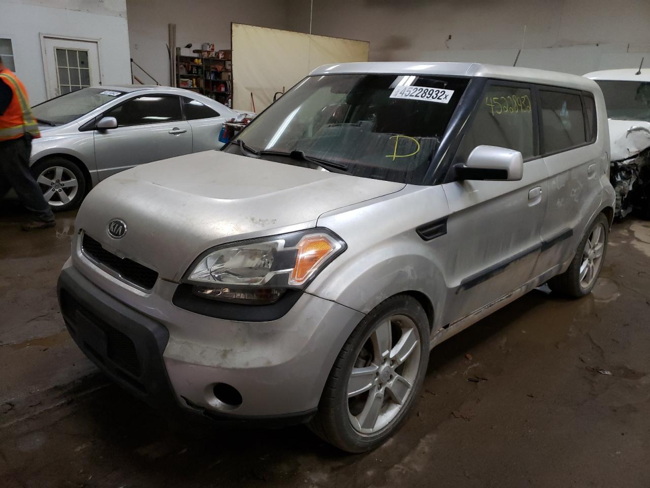 Фото 2 с аукциона – 2010 KIA SOUL + с VIN KNDJT2A28A7046451