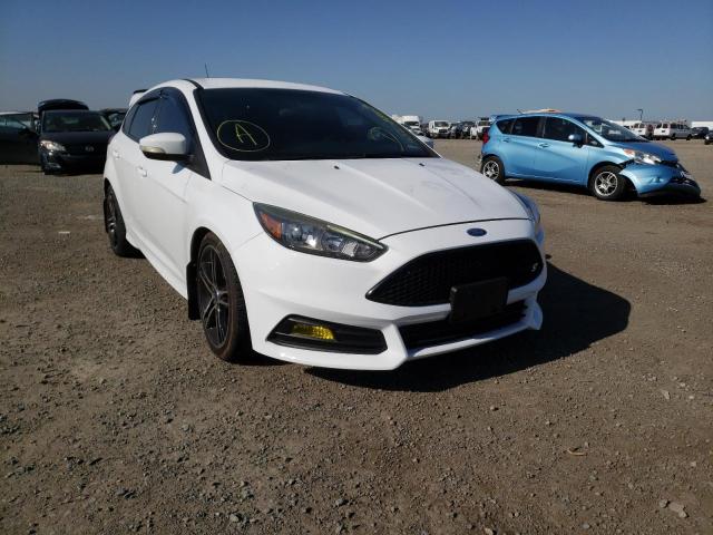 FORD FOCUS ST 2015 z numerem VIN 1FADP3L9XFL294299 - Zdjęcie z aukcji