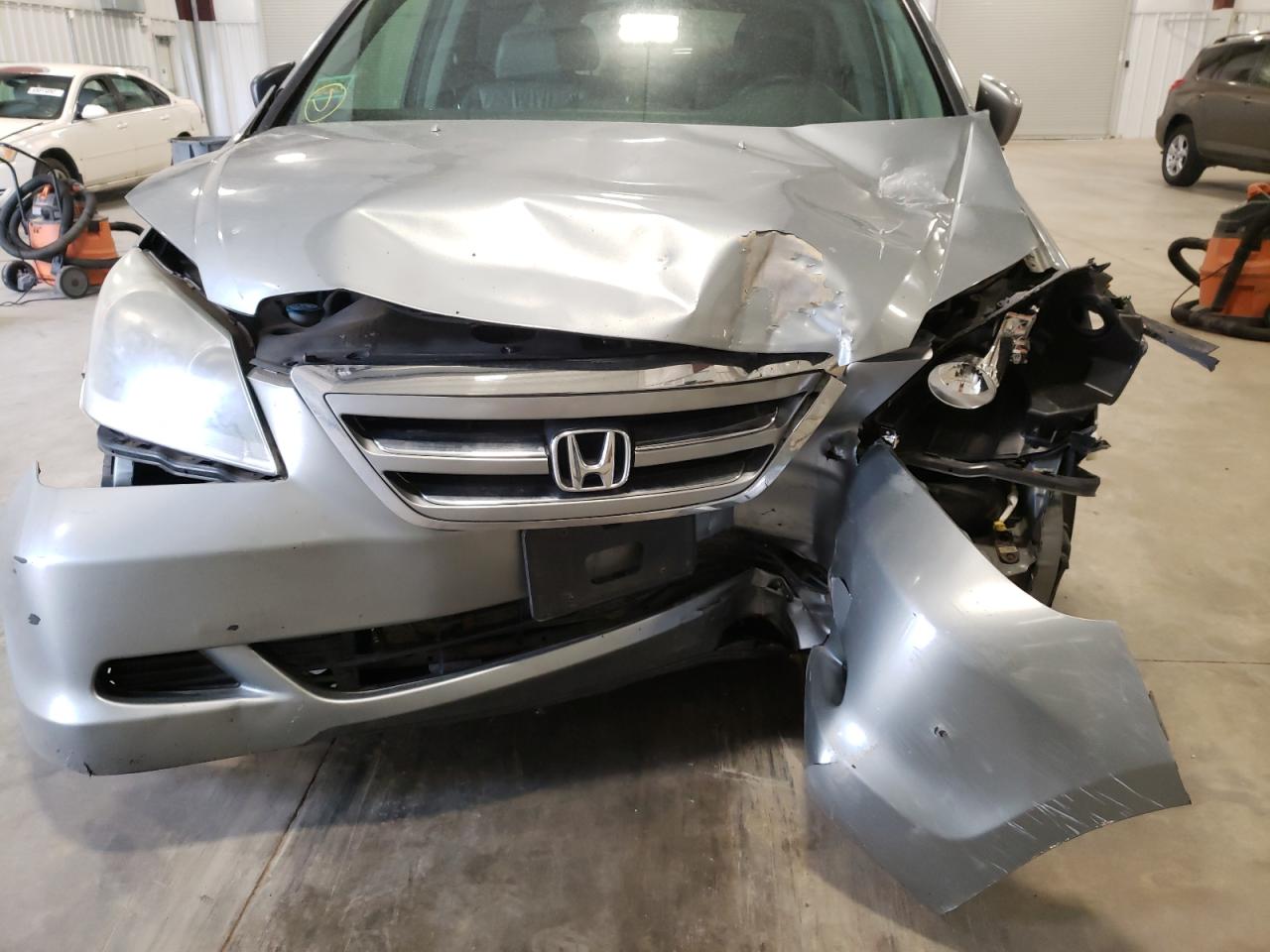 Photo 9 from auction – 2005 HONDA ODYSSEY EX with VIN 5FNRL38605B076657