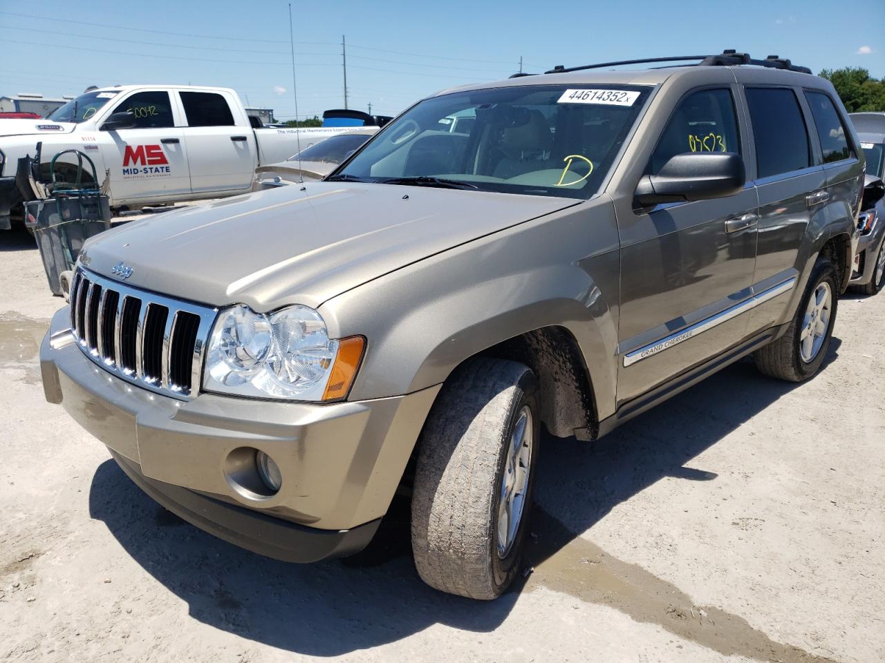 Photo 2 from auction – 2005 JEEP GRAND CHER with VIN 1J4HS58N95C656241