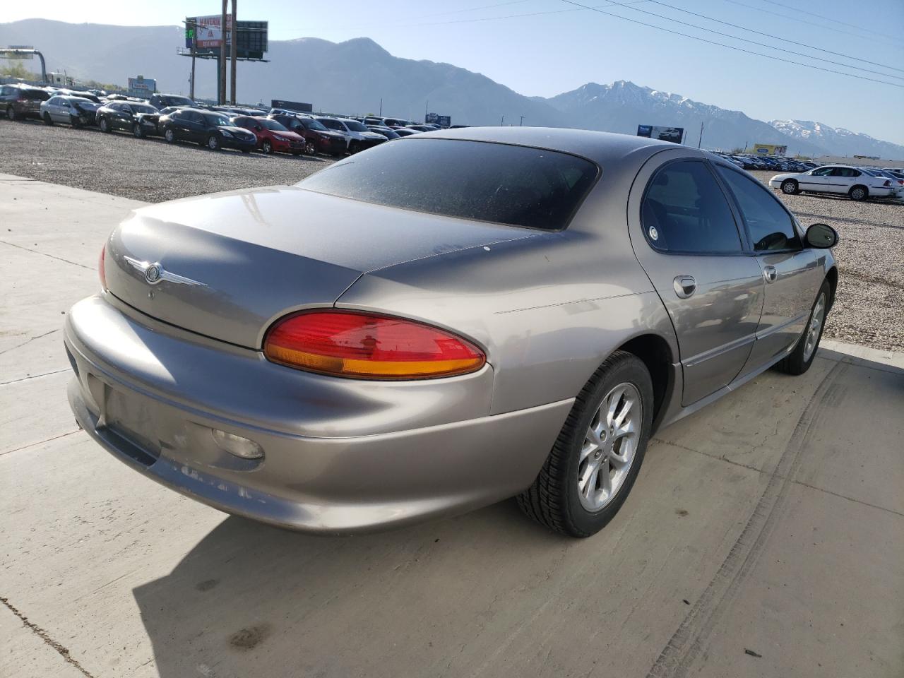 Photo 4 from auction – 1999 CHRYSLER LHS with VIN 2C3HC56G6XH528177