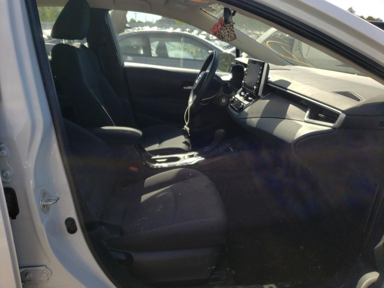 Photo 5 from auction – 2021 TOYOTA COROLLA LE with VIN 5YFEPMAE5MP177187