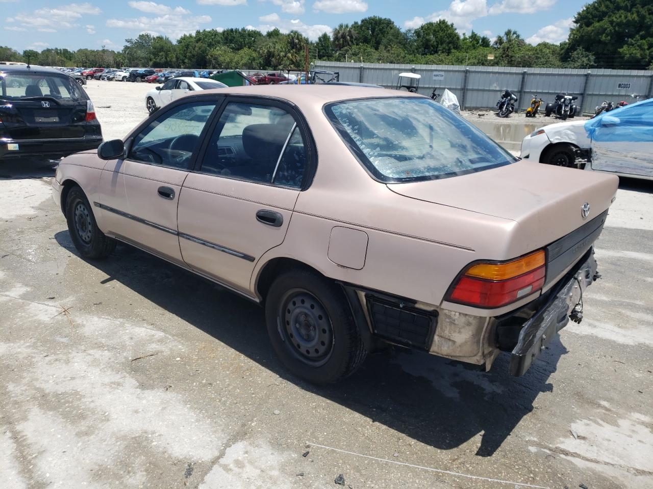 Photo 3 from auction – 1994 TOYOTA COROLLA LE with VIN 1NXAE09BXRZ127947