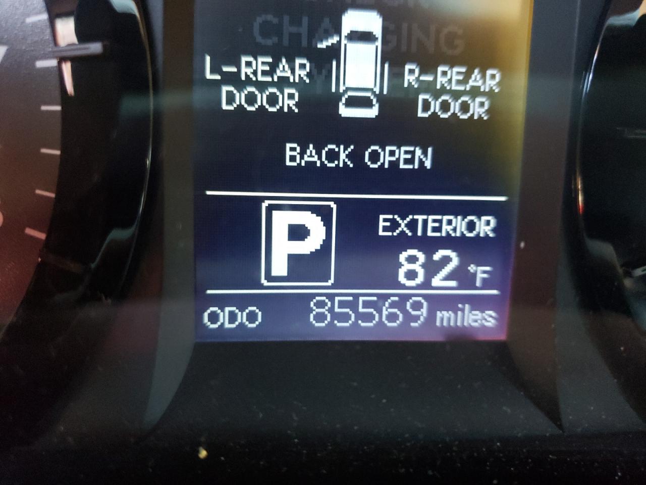 Photo 8 from auction – 2015 TOYOTA SIENNA LE with VIN 5TDKK3DC3FS558293