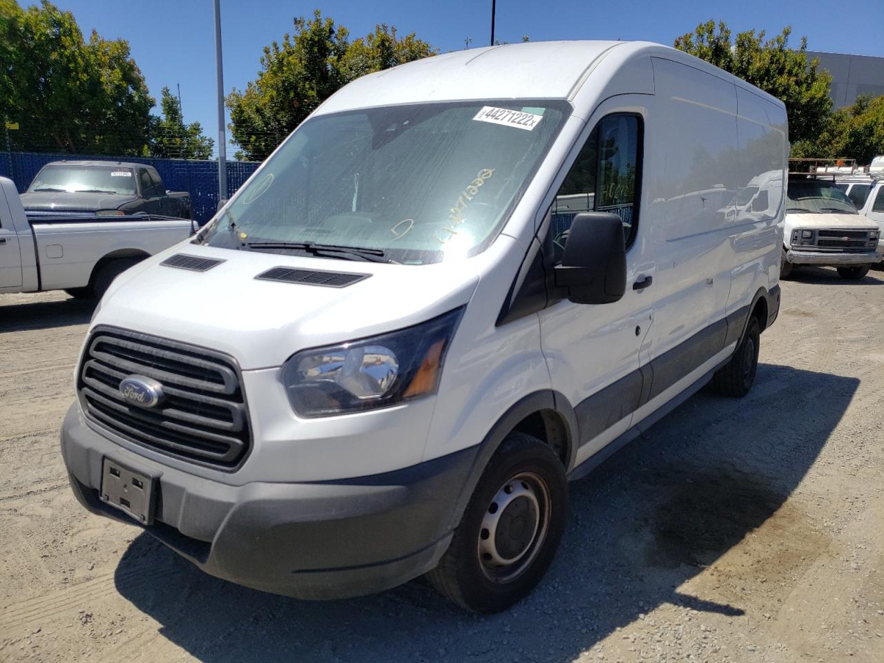 Photo 2 from auction – 2019 FORD TRANSIT T- with VIN 1FTYR2CM5KKB83731
