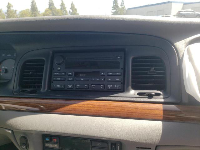 Photo 9 from auction – 2004 FORD CROWN VICT with VIN 2FAHP74WX4X158431