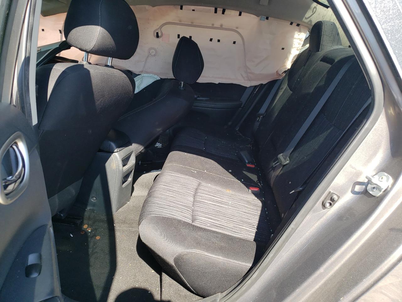 Photo 6 from auction – 2016 NISSAN SENTRA S with VIN 3N1AB7AP9GY217732