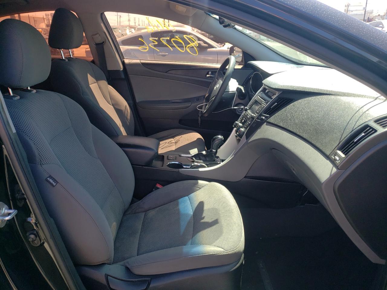 Photo 5 from auction – 2014 HYUNDAI SONATA GLS with VIN 5NPEB4AC0EH833260