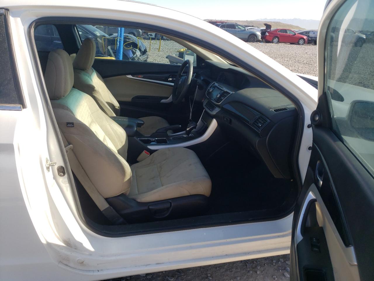 Photo 5 from auction – 2014 HONDA ACCORD EX with VIN 1HGCT1B71EA008860