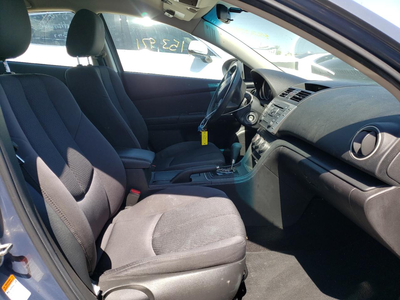 Photo 5 from auction – 2011 MAZDA 6 I with VIN 1YVHZ8BH0B5M01249