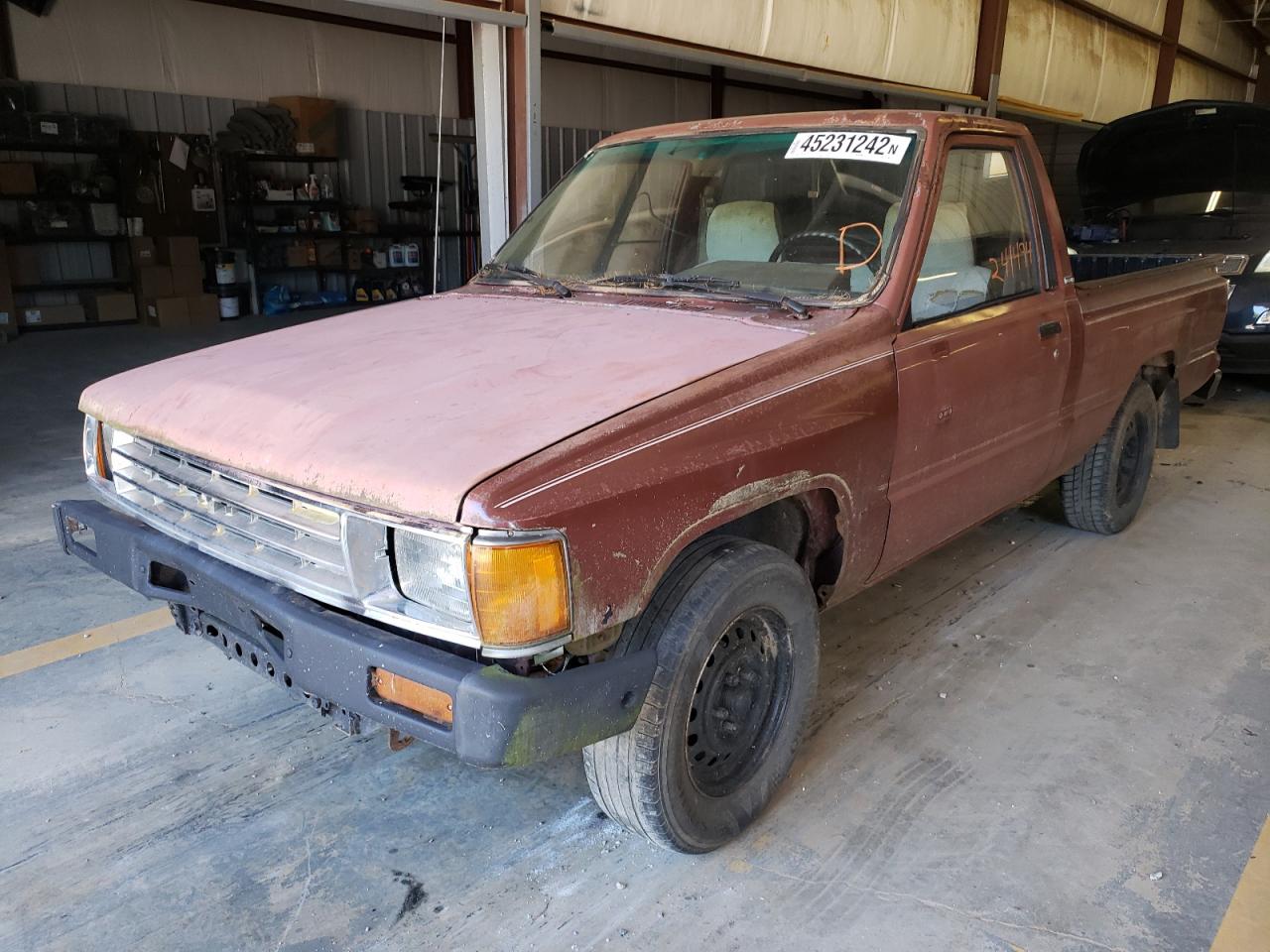 Photo 2 from auction – 1985 TOYOTA PICKUP 1/2 with VIN JT4RN50R3F0101448