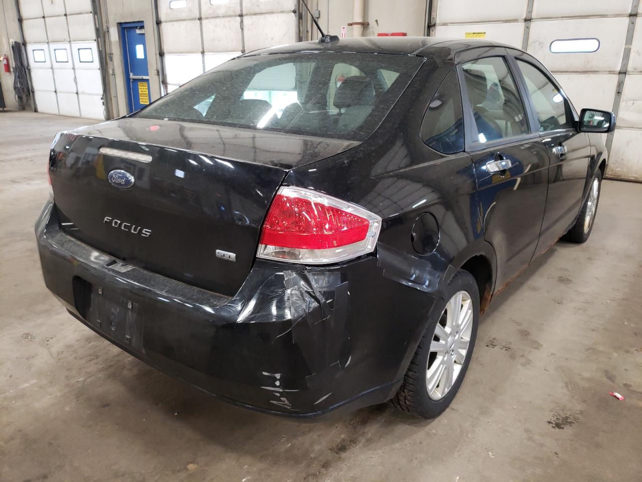 Photo 4 from auction – 2011 FORD FOCUS SEL with VIN 1FAHP3HN2BW197386