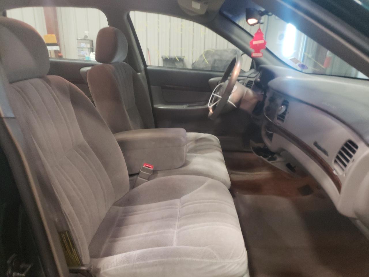 Photo 5 from auction – 2000 CHEVROLET IMPALA with VIN 2G1WF52E3Y9161158