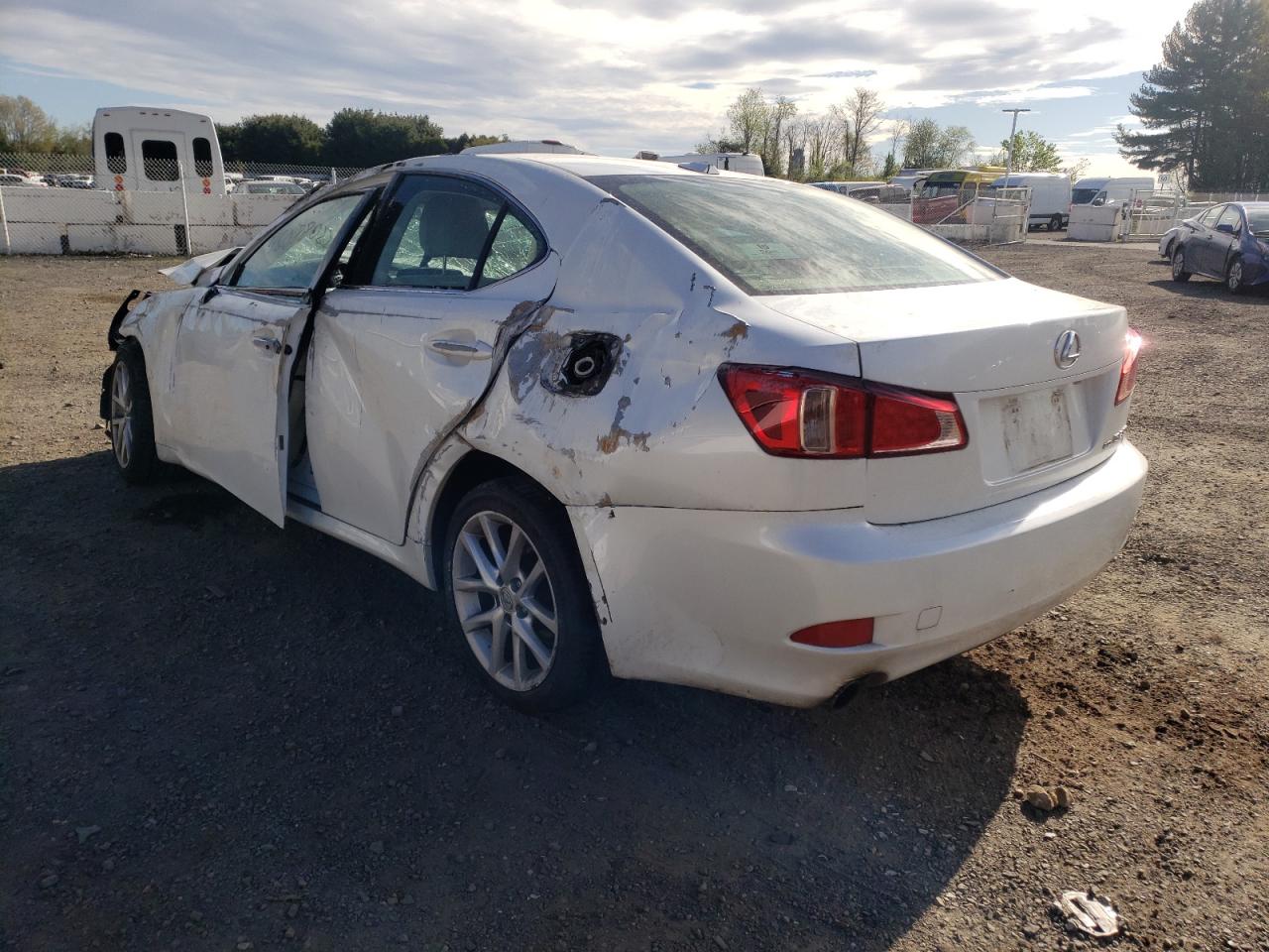 Photo 3 from auction – 2012 LEXUS IS 250 with VIN JTHCF5C28C5058529