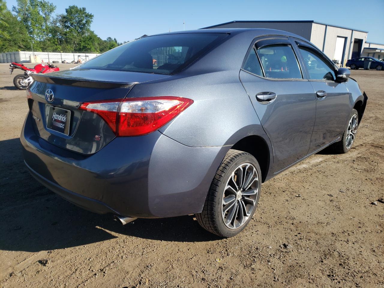 Photo 4 from auction – 2015 TOYOTA COROLLA L with VIN 2T1BURHEXFC284818