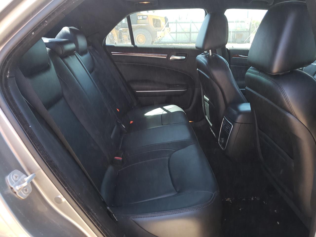 Photo 6 from auction – 2014 CHRYSLER 300 with VIN 2C3CCARG4EH163431