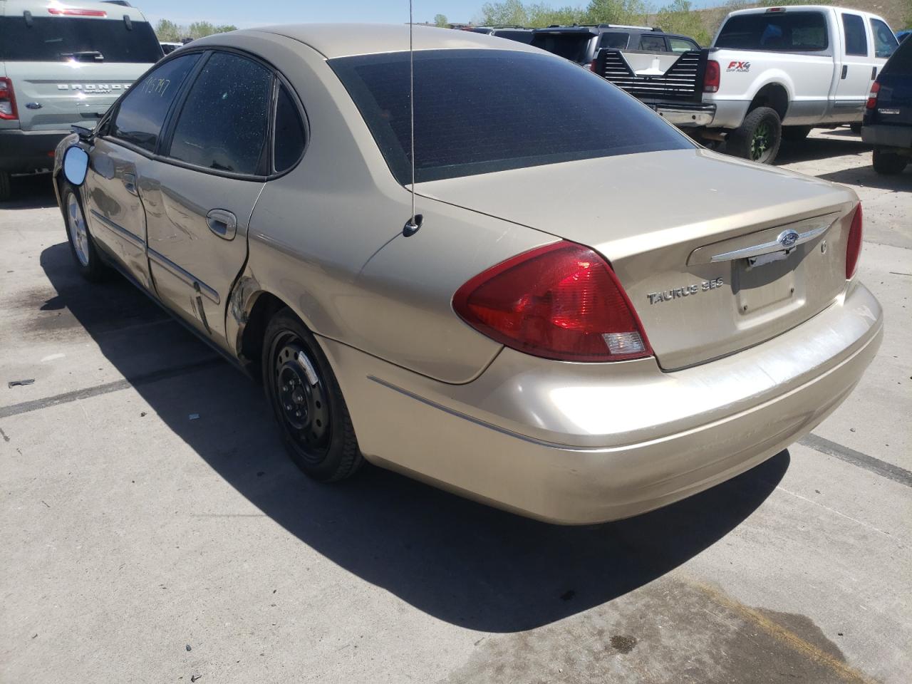 Photo 3 from auction – 2001 FORD TAURUS SES with VIN 1FAFP55U41G266439
