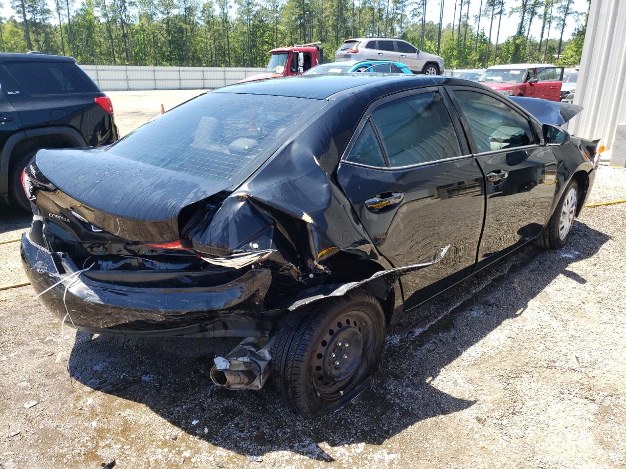 Photo 4 from auction – 2017 TOYOTA COROLLA L with VIN 5YFBURHE9HP724207