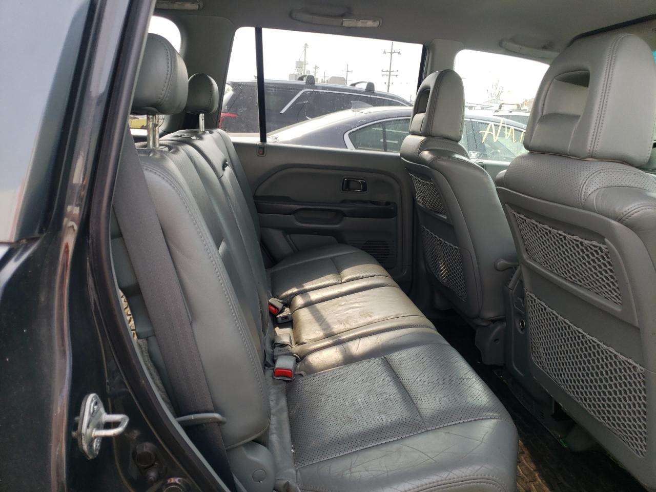 Photo 6 from auction – 2003 HONDA PILOT EXL with VIN 2HKYF18593H594991