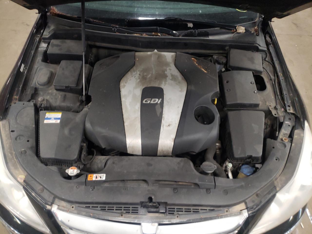 Photo 7 from auction – 2012 HYUNDAI GENESIS 3. with VIN KMHGC4DD8CU162316