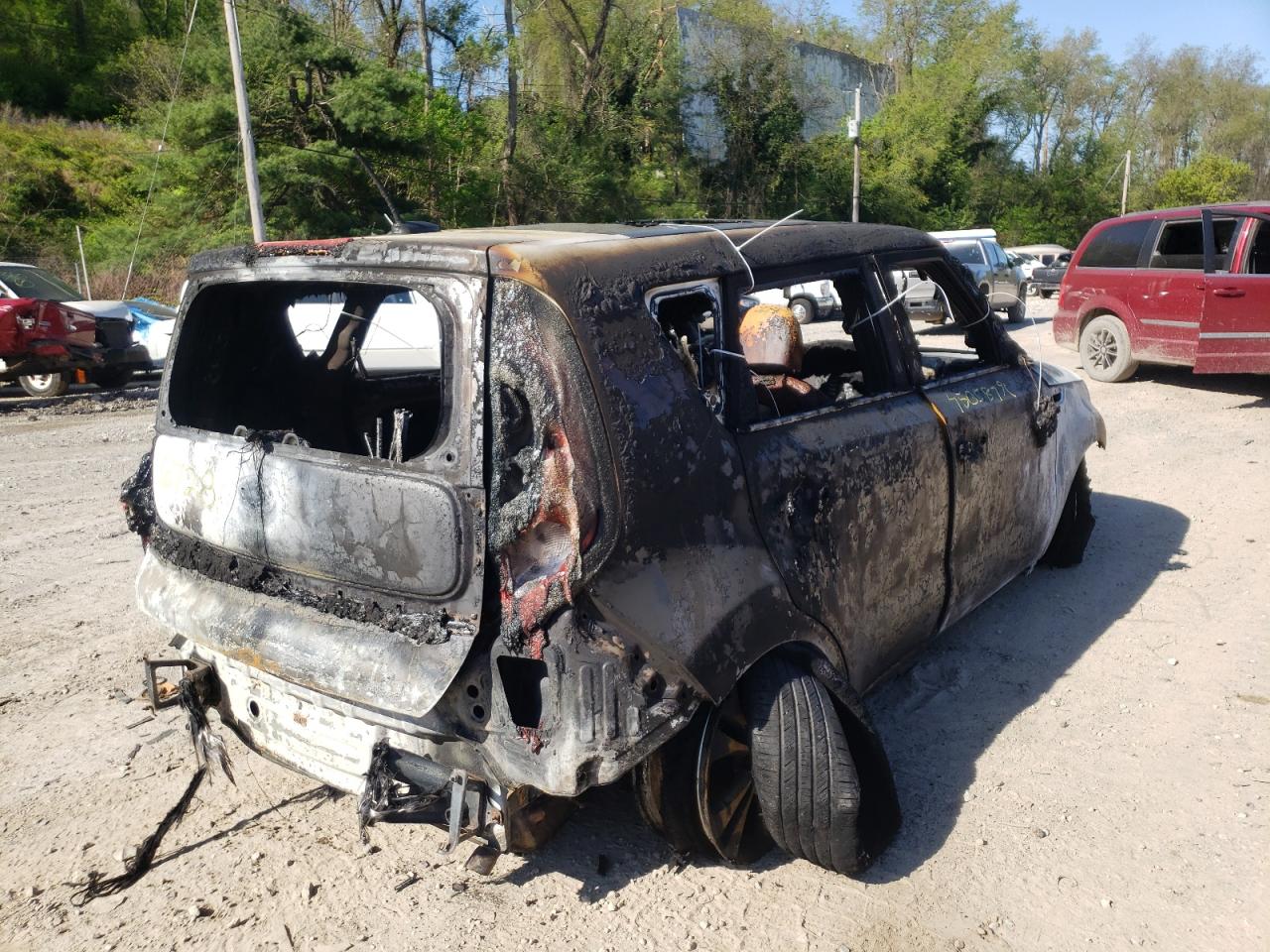 Photo 4 from auction – 2016 KIA SOUL + with VIN KNDJP3A53G7856728